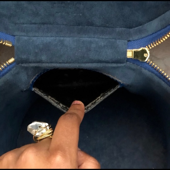 Authentic Louis Vuitton Bucket - Picture 13 of 16